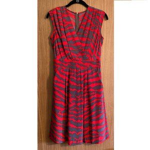 Beth Bowley Red & Gray Abstract Zebra Print Silk Dress - Size: 4